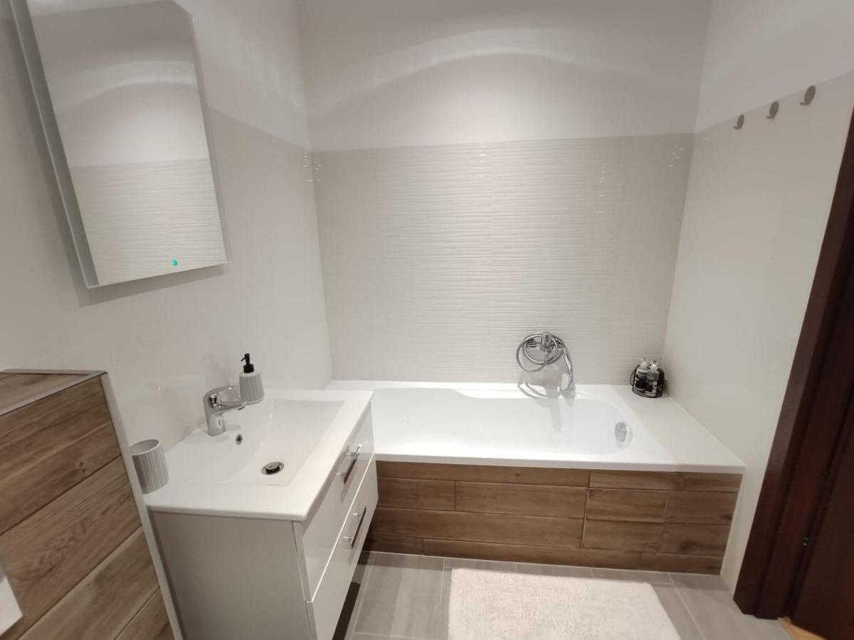Apartament Parkowy Appartement Rzeszów Buitenkant foto